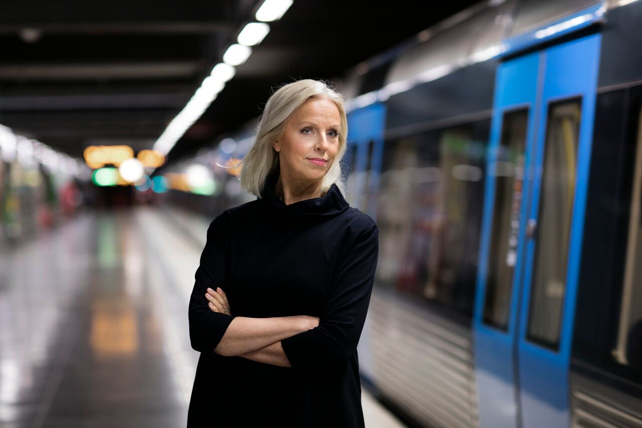 Di tacere e di schernirmi